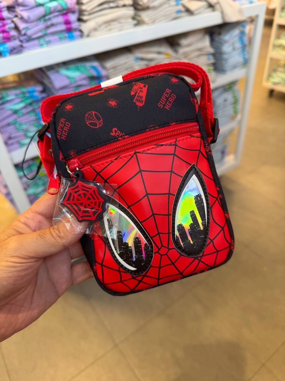 CROSSBODY