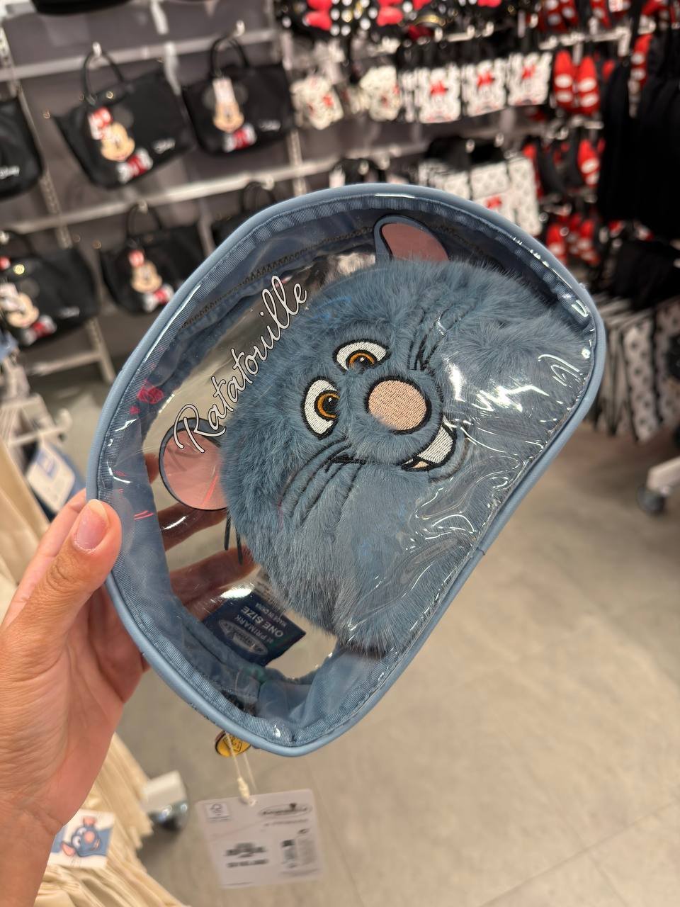 NECESSAIRE