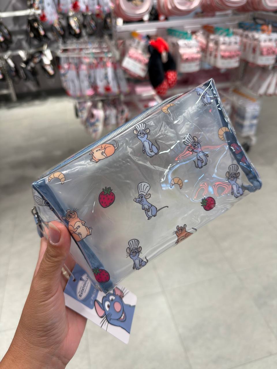 NECESSAIRE