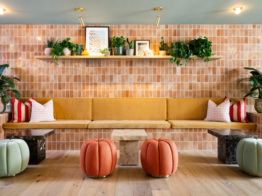 Palihotel Hollywood - lobby seating area