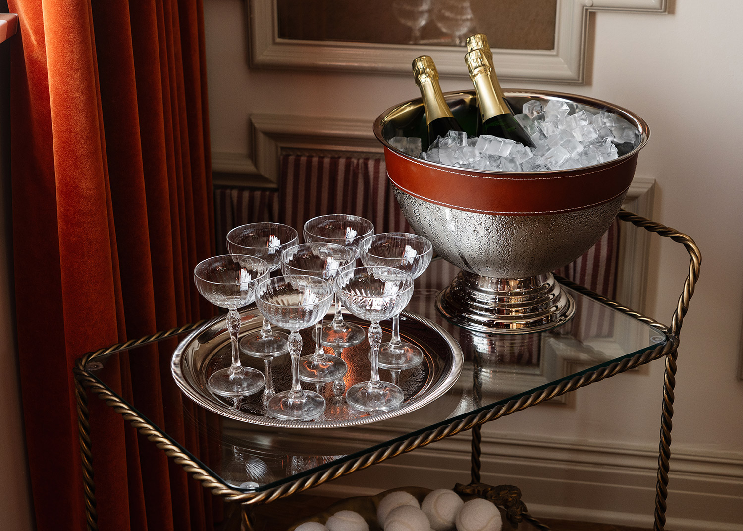 The Hôtel Lili Beverly Hills champagne