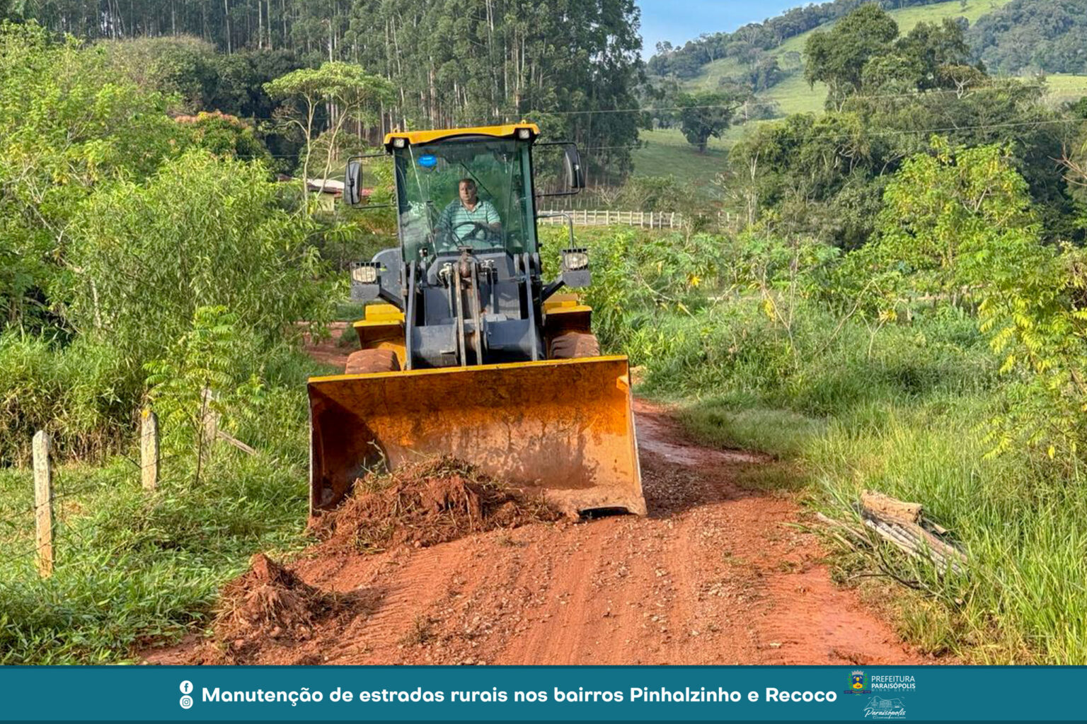 Manutenção de estradas rurais nos bairros Pinhalzinho e Recoco ...