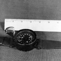 UDT wrist compass