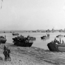 US Amphip force on secure beachead