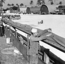 Naval personnel works on Reddy Fox experiment