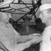 Petty officer Calvin Byrd receives Bronze Star