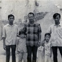 B&W photo of Vietnamese civilians