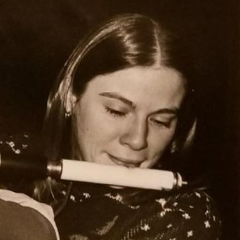 Laura Mackenzie's Instagram, Twitter & Facebook on IDCrawl