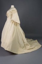 De la Guerra Wedding Dress