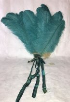 Feather fan