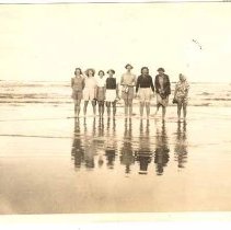 Fall City Girl Scout outing to Ocean Park, 1939