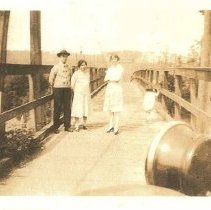 Art and Bernie Howe with visiting family on the swinging cable bridge, Fall City