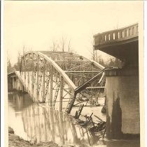 Jack Chisholm photo, collapsed Snoqualmie River Bridge, near Snoqualmie