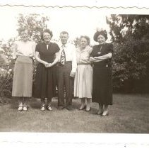 Family at Minnie Leach's funeral 1952