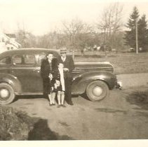 Beulah and Hi Cowles, with daughter Sharon, Eva Street Fall City 1940s