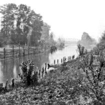 Early photos by Jimmy Chisholm