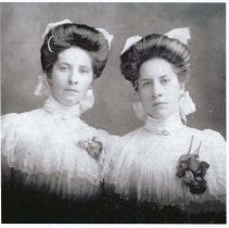 Twin daughters of Charlie Simons