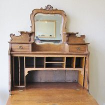 Desk, Artie Kelley, Fall City