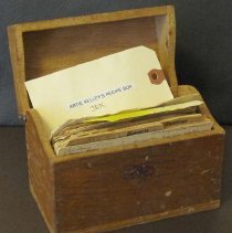 Artie Kelley receipe box and recipes, Fall City