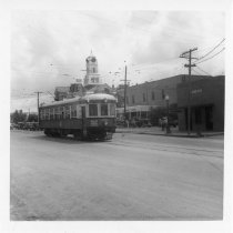 TER 'Extra' Passenger Motor 328 in Front of Hillsboro Station