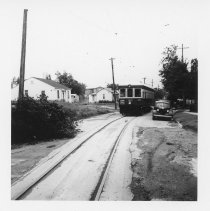 TER 'Extra' Passenger Motor 365 in Residential Area