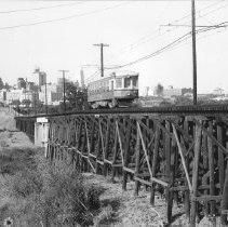 TER Passenger Motor 326 on Trinity River Bridge