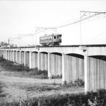 TER Passenger Motor 308 on Trinity River Bridge