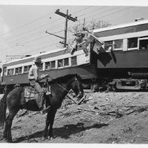 Vickery Crash: Passenger Motors 365, 366