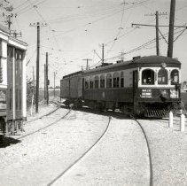 TER Passenger Motor 306 Pulling into Oak Cliff Junction