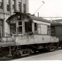 TER Locomotive 951 Pulling Express Trail Car 608 on Commerce Street