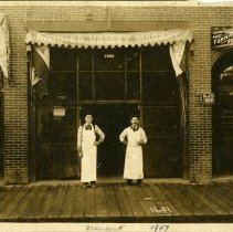 Rainier Valley Market.  Doctor and Dentist upstairs