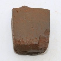 Lengthwise view of an adze fragment