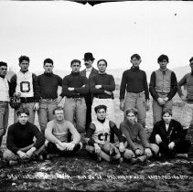 OROVILLE FOOTBALL TEAM.  NOV. 26 '08   OKANOGAN, WASH.   FRANK MATSURA PHOTO