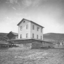 OKANOGAN FLOUR MILLS. OKANOGAN, WASH.   FRANK MATSURA PHOTO