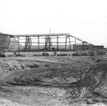 Building spillway walls