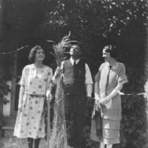 Galdys Reed, W. H. Reed, Pearl Rooney