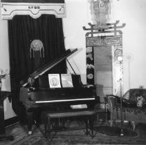 Buttrey's KFBB radio station, photo taken ca 1928