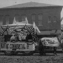Havre Commercial Company Float