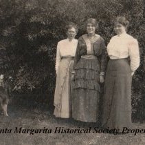 Three unidentified women included in the Sellers family photos