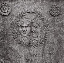 Edwin Booth Monument, Detail