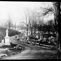 General view with Christ monument