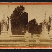 Richardsonn Monument