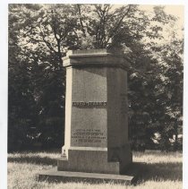 Jared Starks Monument