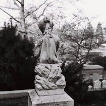 Edith Wolt Monument