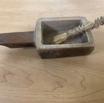 Silas Loomis woodcarved shaving kit