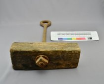 1986.164.1g Bolt Head