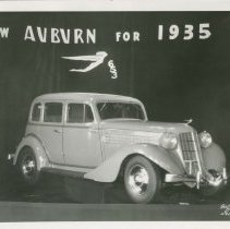 (317) 1935 Auburn 653 in Dealer Showroom