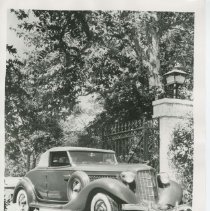 (366) 1936 Auburn 852 Cabriolet in Country Residential Setting
