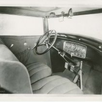 (376) 1931 Auburn 8-98 Interior, Showing Front Compartment