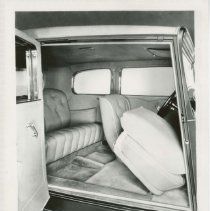 (378) 1931 Auburn 8-98 Brougham Interior, Front Seat Folded Forward